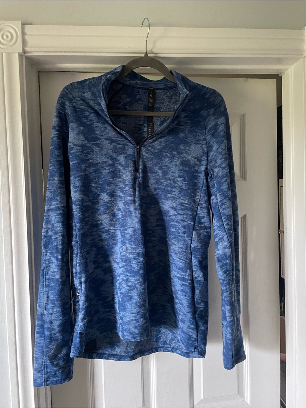 Men’s medium lululemon half zip